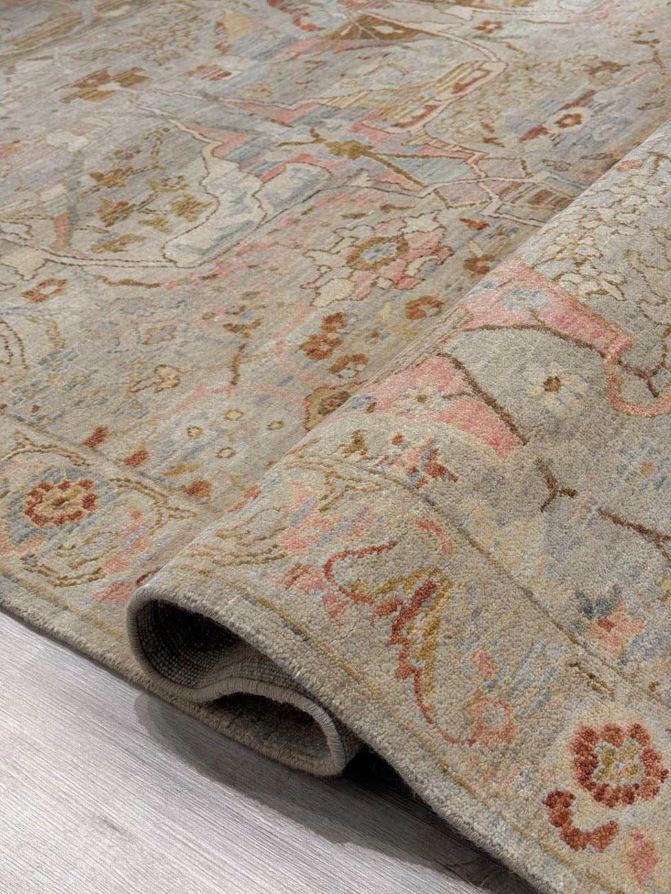 Moghul Beige