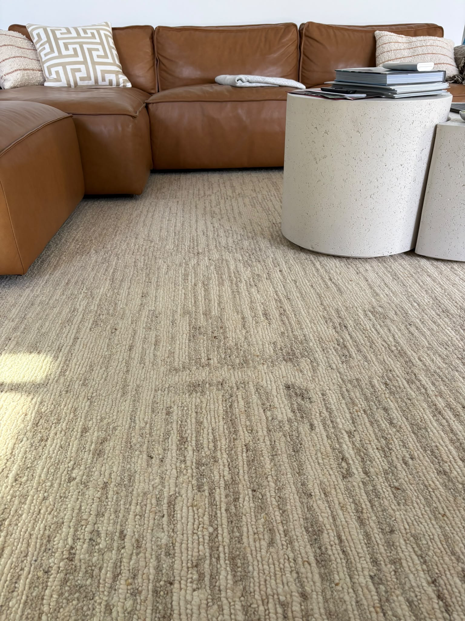 Mia Beige